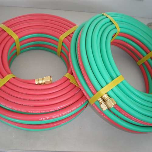 如何選擇一家值得信賴的雙色聯體焊接管廠家